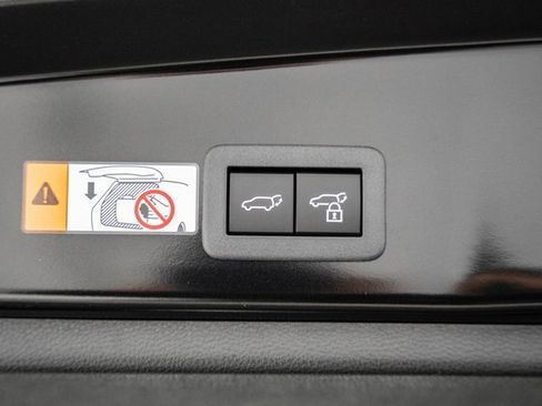 New 2026 Toyota Corolla Cross XLE image 9