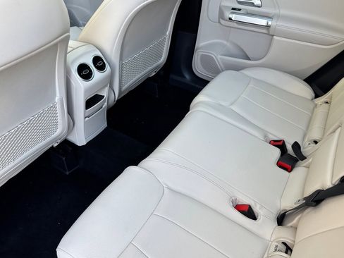 Certified 2024 Mercedes-Benz GLB 250 4MATIC image 27