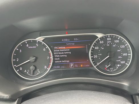 Used 2024 Nissan Sentra SV FWD image 24