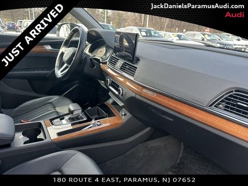 Used 2023 Audi Q5 2.0T Premium w/ Convenience Package image 17