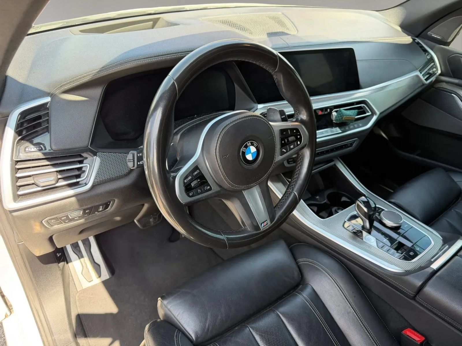 Used 2020 BMW X5 xDrive40i w/ M Sport Package AWD/4WD image 17