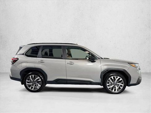 Used 2026 Subaru Forester Touring AWD/4WD image 4