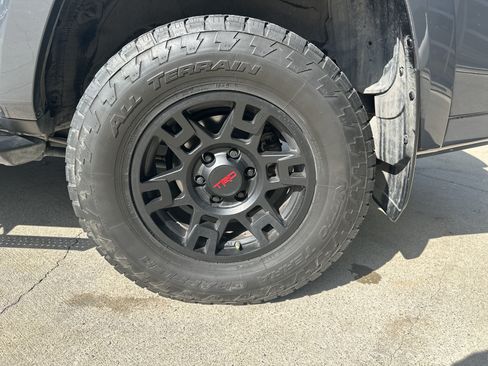 Used 2024 Toyota 4Runner TRD Pro AWD/4WD image 32
