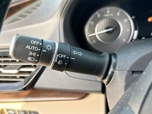 Used 2019 Acura RDX FWD w/ Advance Package image 28