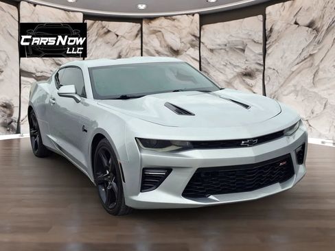 Used 2016 Chevrolet Camaro SS RWD image 1