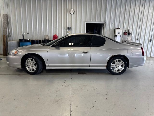 Used 2007 Chevrolet Monte Carlo LT FWD image 4
