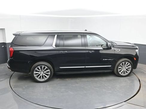 Used 2021 GMC Yukon XL Denali AWD/4WD image 47