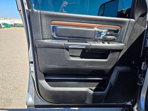 Used 2016 RAM 2500 Laramie w/ Cold Weather Group image 19