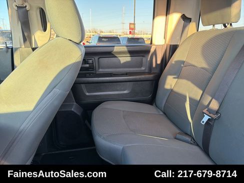 Used 2016 RAM 2500 Tradesman w/ Chrome Appearance Group image 44