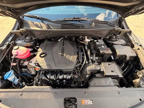 Used 2025 Kia Sportage EX image 34