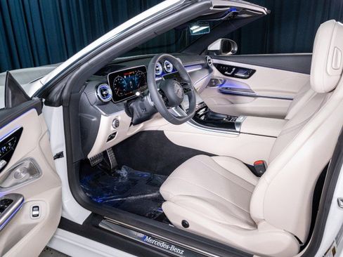 New 2026 Mercedes-Benz CLE 450 4MATIC Cabriolet image 17