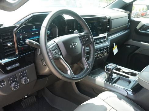 Used 2025 Chevrolet Silverado 1500 ZR2 w/ Technology Package AWD/4WD image 18