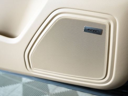 New 2026 Porsche Macan image 17