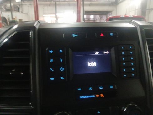 Used 2018 Ford F150 XLT image 12