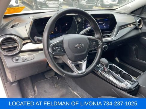 Certified 2024 Chevrolet Trax ACTIV w/ Sunroof Package FWD image 7