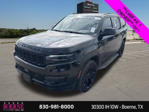 Used 2023 Jeep Wagoneer Series II AWD/4WD image 4