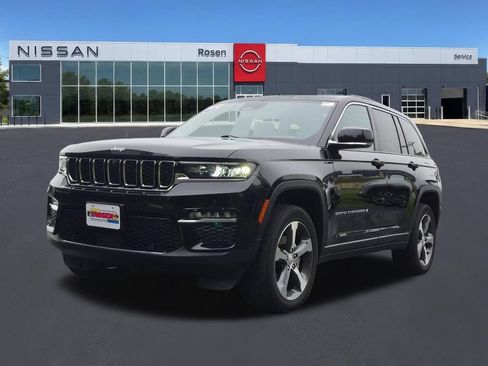 Used 2024 Jeep Grand Cherokee Limited w/ Luxury Tech Group II AWD/4WD image 7
