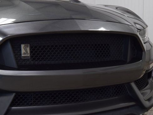 Used 2017 Ford Mustang Shelby GT350 RWD image 11