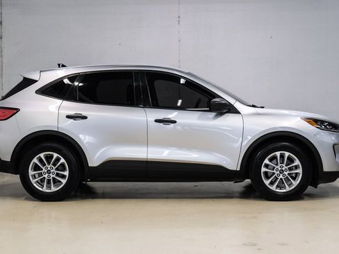 Used 2020 Ford Escape S image 9