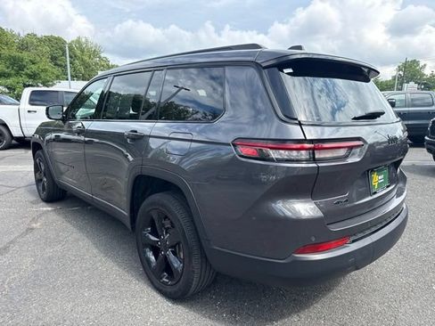 Used 2023 Jeep Grand Cherokee L Laredo AWD/4WD image 17