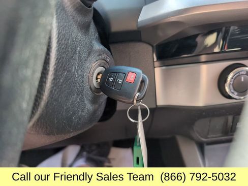 Used 2018 Toyota Tacoma SR5 image 27