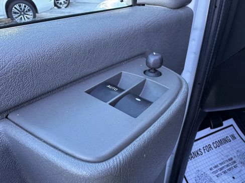 Used 2021 Chevrolet Express 2500 w/ Driver Convenience Package image 14