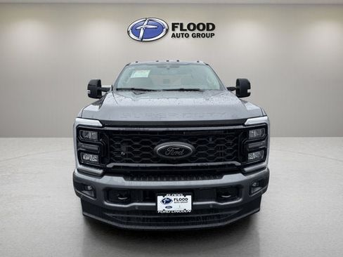 New 2026 Ford F250 Lariat w/ Black Appearance Package AWD/4WD image 2