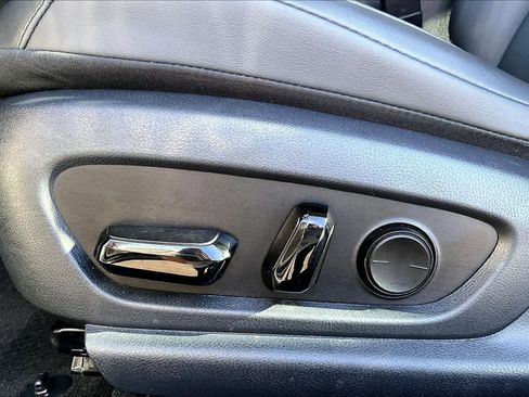 Used 2025 Lexus ES 350 image 34