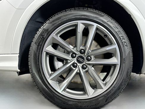 Used 2023 Audi Q3 2.0T Premium w/ Black Optic Sport Package AWD/4WD image 11