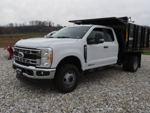 Used 2023 Ford F350 XL w/ Snow Plow Prep Package image 2