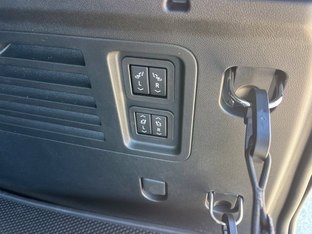 New 2027 Chevrolet Traverse RS w/ LPO, Floor Liner Package FWD image 8
