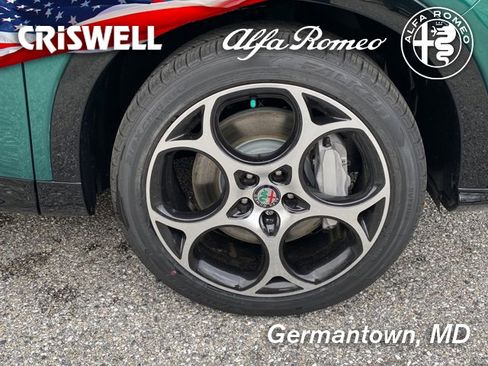 New 2024 Alfa Romeo Tonale Ti image 12