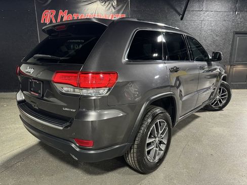 Used 2017 Jeep Grand Cherokee Limited image 5