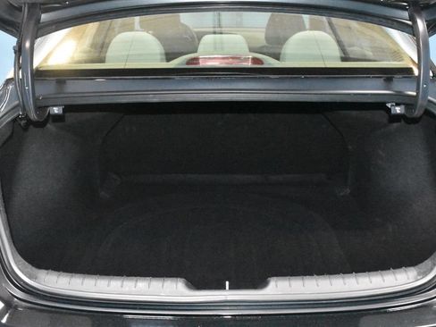 Used 2024 Hyundai Elantra SEL FWD image 31