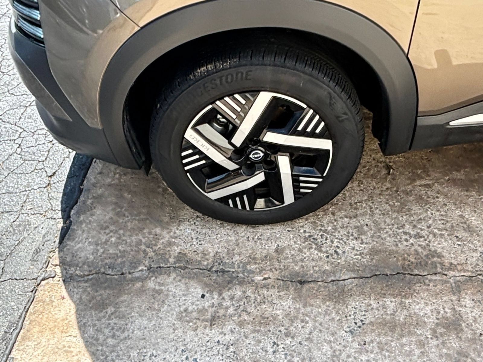 Used 2026 Nissan Kicks SV w/ Cold Weather Package FWD image 25
