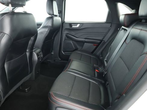 Used 2024 Ford Escape ST-Line image 18