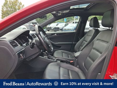 Used 2018 Volkswagen Jetta Sport FWD image 18