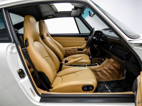 Used 1996 Porsche 911 GT3 RS image 52