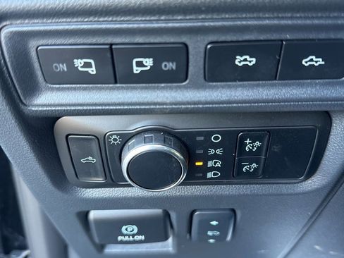 Used 2024 Ford F150 Lightning Lariat image 21