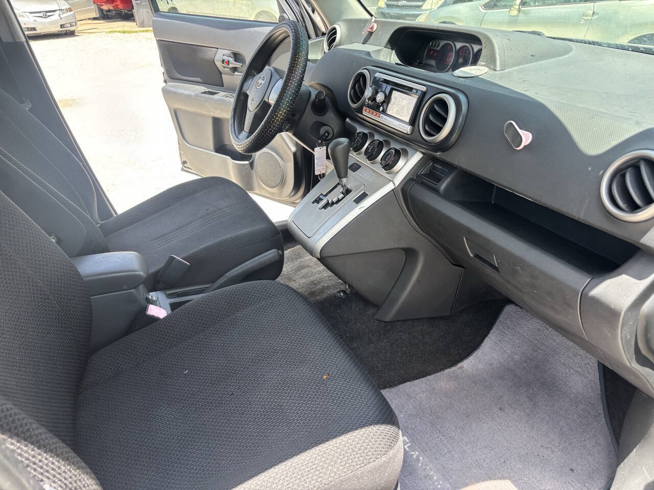 Used 2010 Scion xB FWD image 8