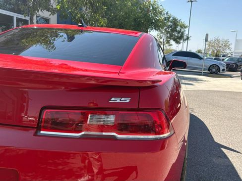 Used 2015 Chevrolet Camaro SS RWD image 7