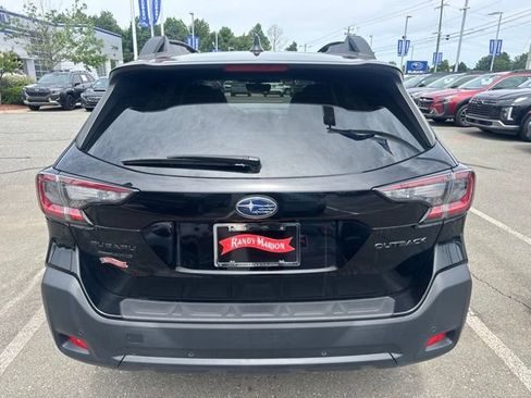 Used 2025 Subaru Outback Onyx Edition AWD/4WD image 4