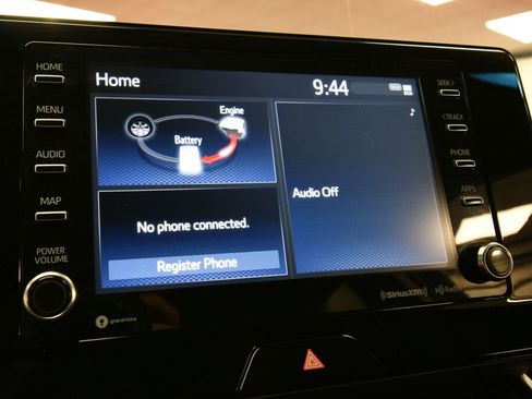 Used 2022 Toyota Venza LE image 19