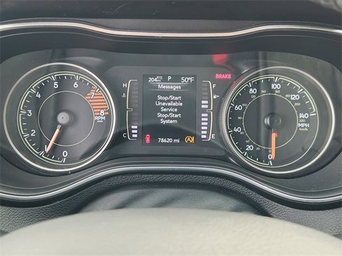 Used 2019 Jeep Cherokee Latitude Plus w/ Comfort/Convenience Group image 15