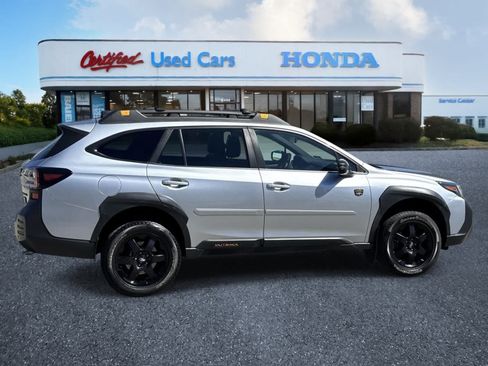 Used 2023 Subaru Outback Wilderness AWD/4WD image 6