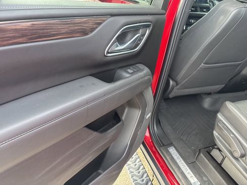 Used 2023 Chevrolet Tahoe Z71 w/ Off-Road Capability Package image 10