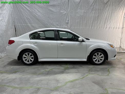 Used 2012 Subaru Legacy 2.5i Premium AWD/4WD image 14