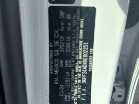 Used 2024 Kia Forte LXS image 10