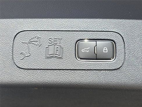 New 2026 Lincoln Aviator AWD image 26
