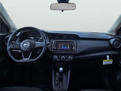New 2025 Nissan Kicks Play S image 11